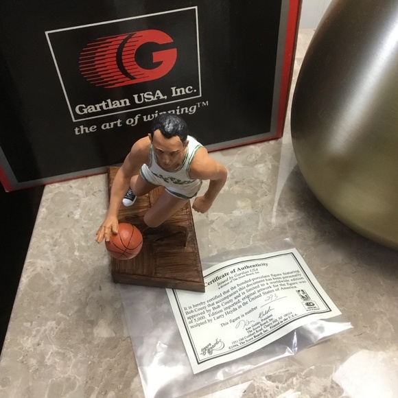 Bob Cousy 14 “Smooth Operator “ #293 of 5,000 made worldwide. BOSTON CELTICS FAN - Picture 15 of 16